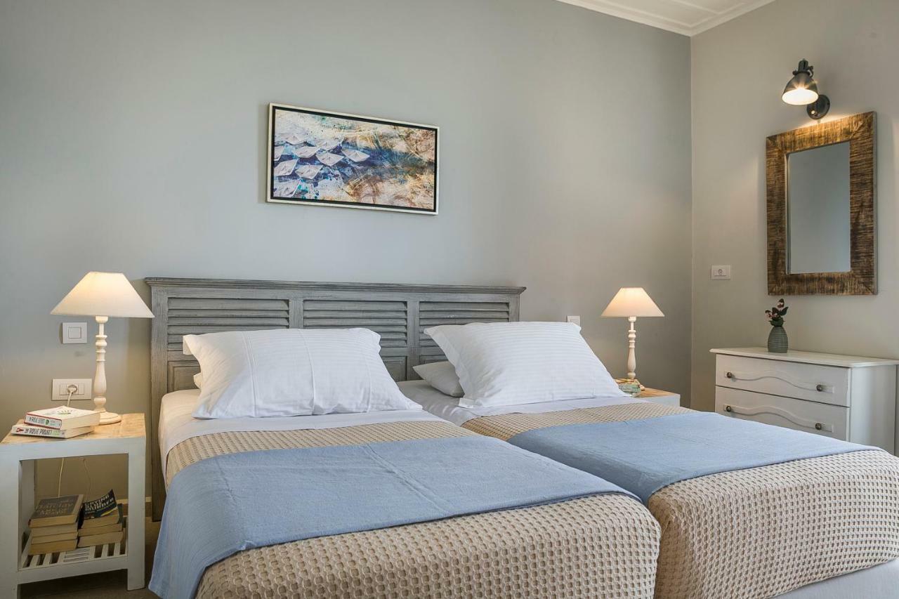 Martini Waterfront Suites Fiskardo Eksteriør billede