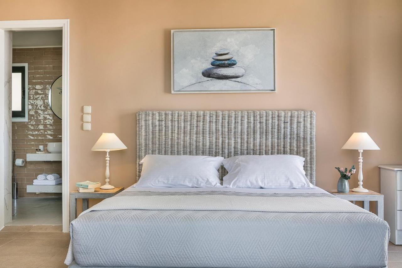 Martini Waterfront Suites Fiskardo Eksteriør billede